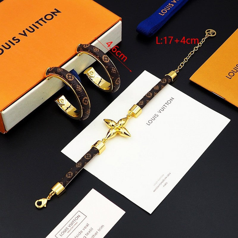 Louis Vuitton Signature 18K Gold Earrings product image 9, provided for visual reference and product detail review