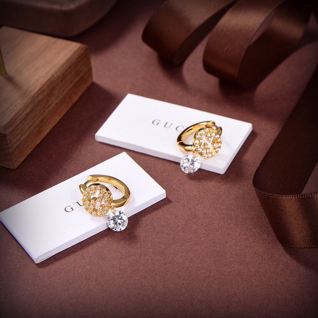 Gucci Double Interlocking Gucci Diamond 18K Gold Earrings product image 7, provided for visual reference and product detail