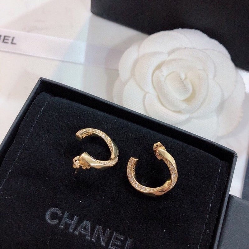 Chanel Half Circle Diamond 18K Gold Earrings product image 7, provided for visual reference and product detail review