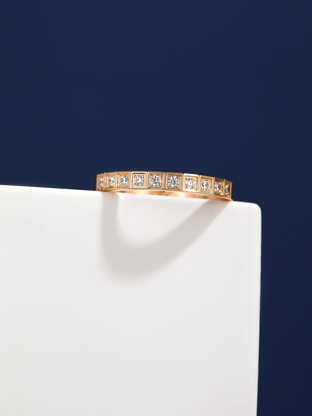 Ice Cube Diamonds 18K Gold Ring product image 6, provided for visual reference and product detail review