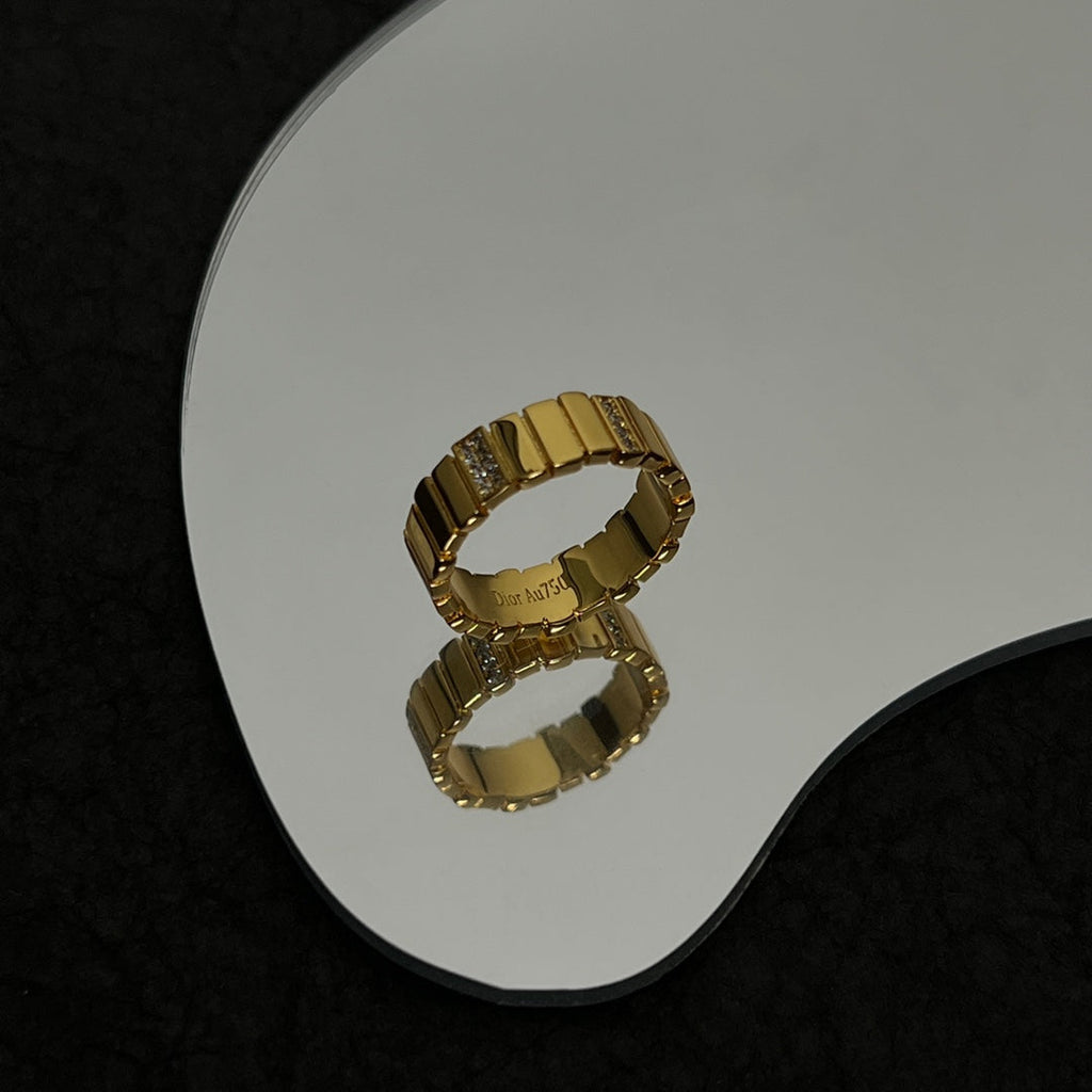 Dior Gem Diamond 18K Gold Ring product image 6, provided for visual reference and product detail review