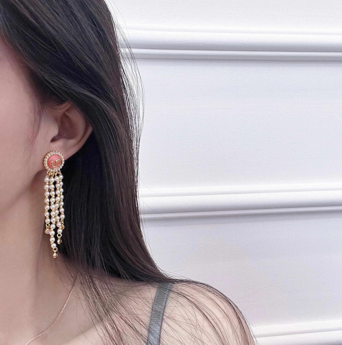 Dior Petit Tassel 18K Gold Earrings product image 6, provided for visual reference and product detail review