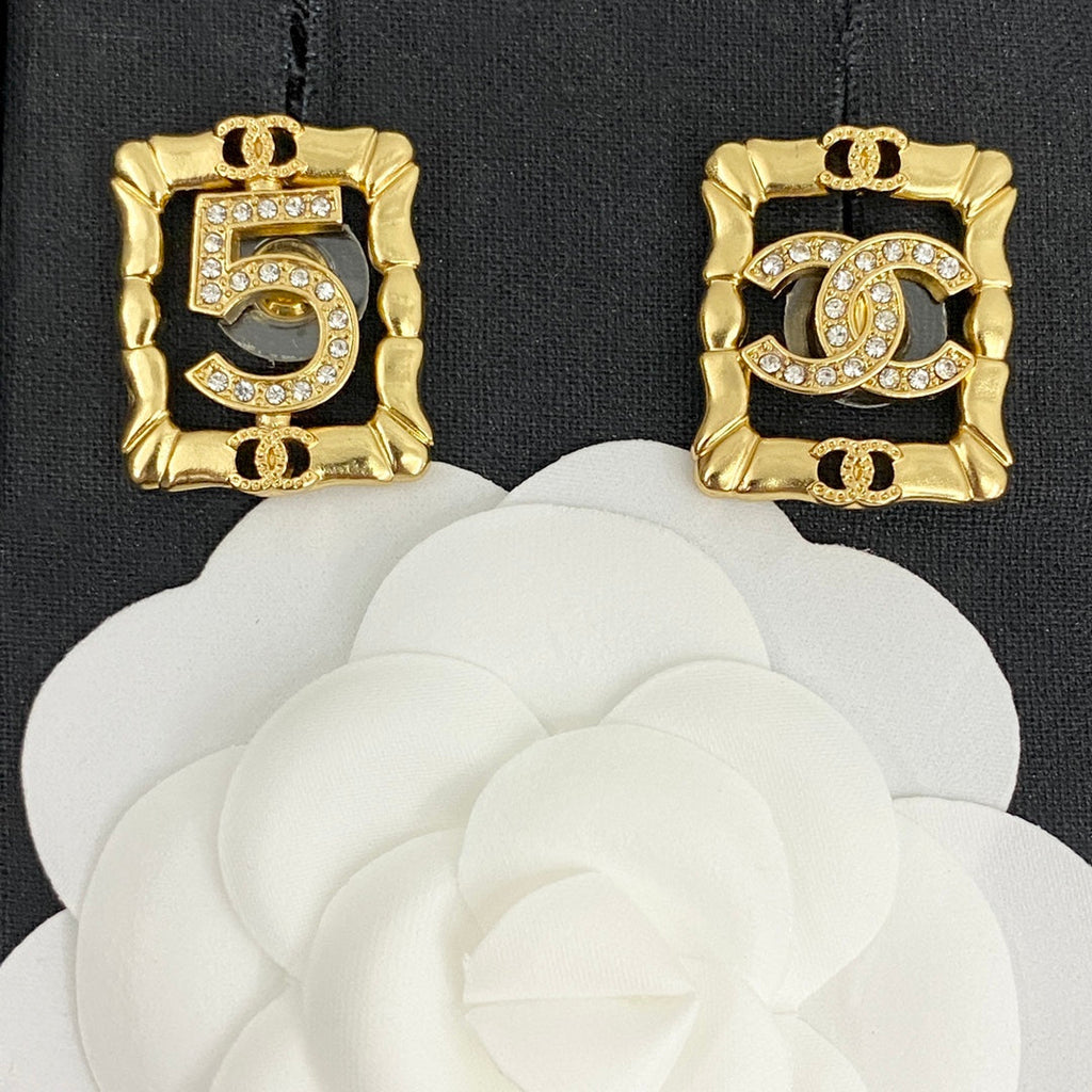 Chanel No.5 Square Diamond 18K Gold Earrings product image 7, provided for visual reference and product detail review