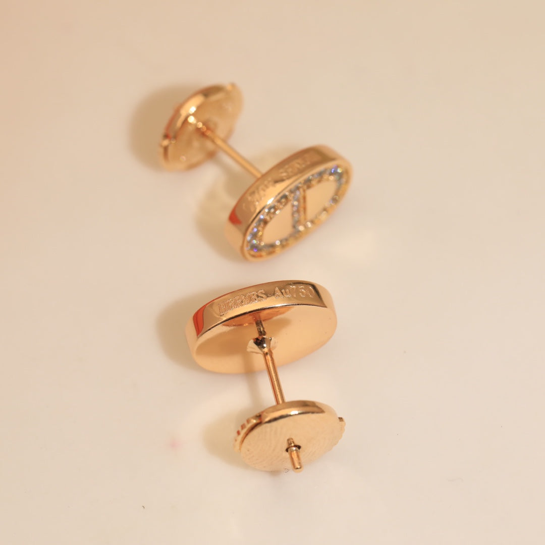 Hermes Mini Farandole Diamond 18K Gold Earrings product image 8, provided for visual reference and product detail review