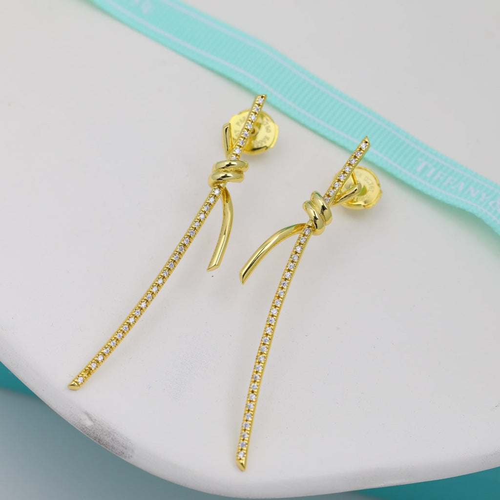 Tiffany Knot Drop Diamonds 18K Gold Earrings product image 2, provided for visual reference and product detail review