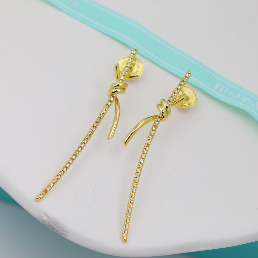 Tiffany Knot Drop Diamonds 18K Gold Earrings product image 2, provided for visual reference and product detail review