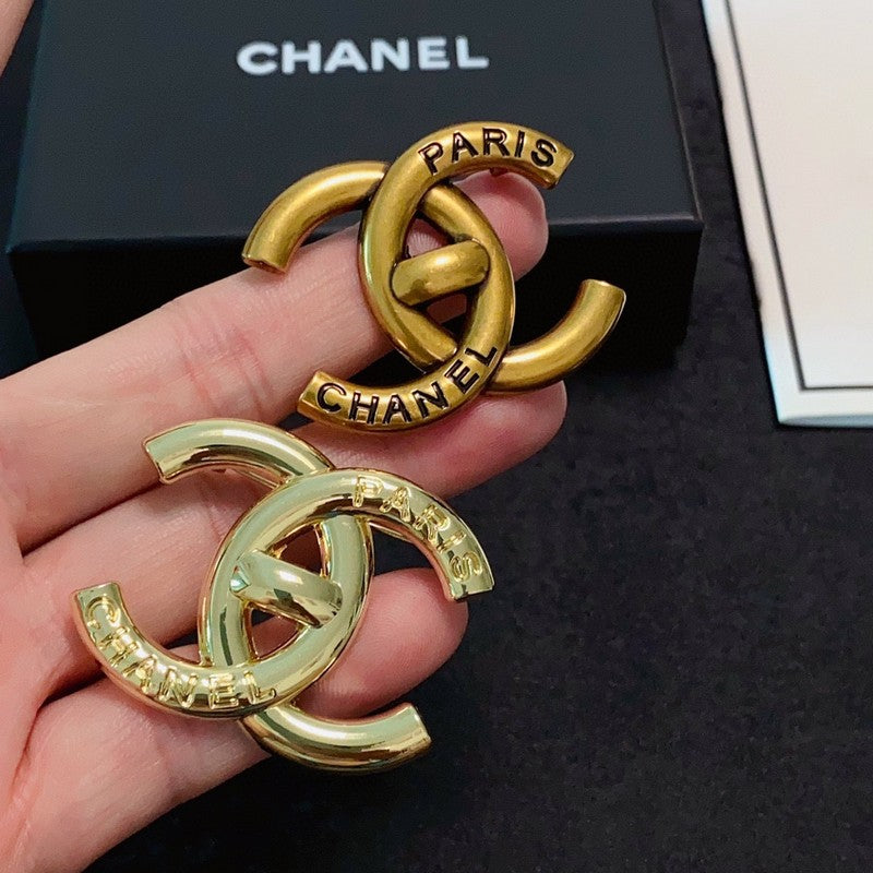 Chanel Paris Gold 18K Gold Brooch product image 9, provided for visual reference and product detail review