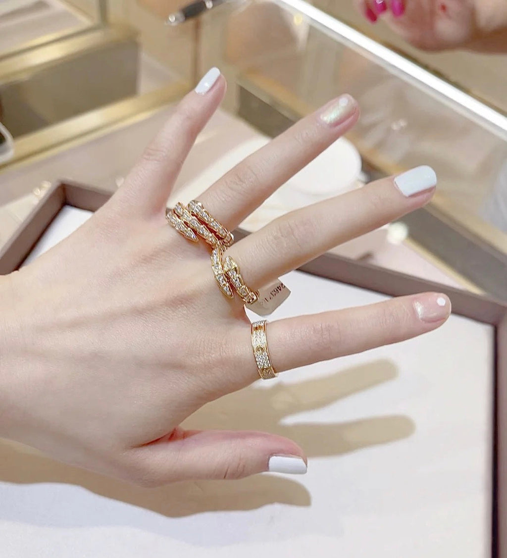 Bvlgari Serpenti Viper Pave Diamond 18K Gold Ring product image 6, provided for visual reference and product detail review