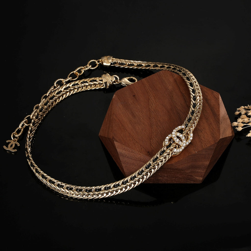 Chanel Strass Chain Choker 18K Gold Necklace product image 7, provided for visual reference and product detail review