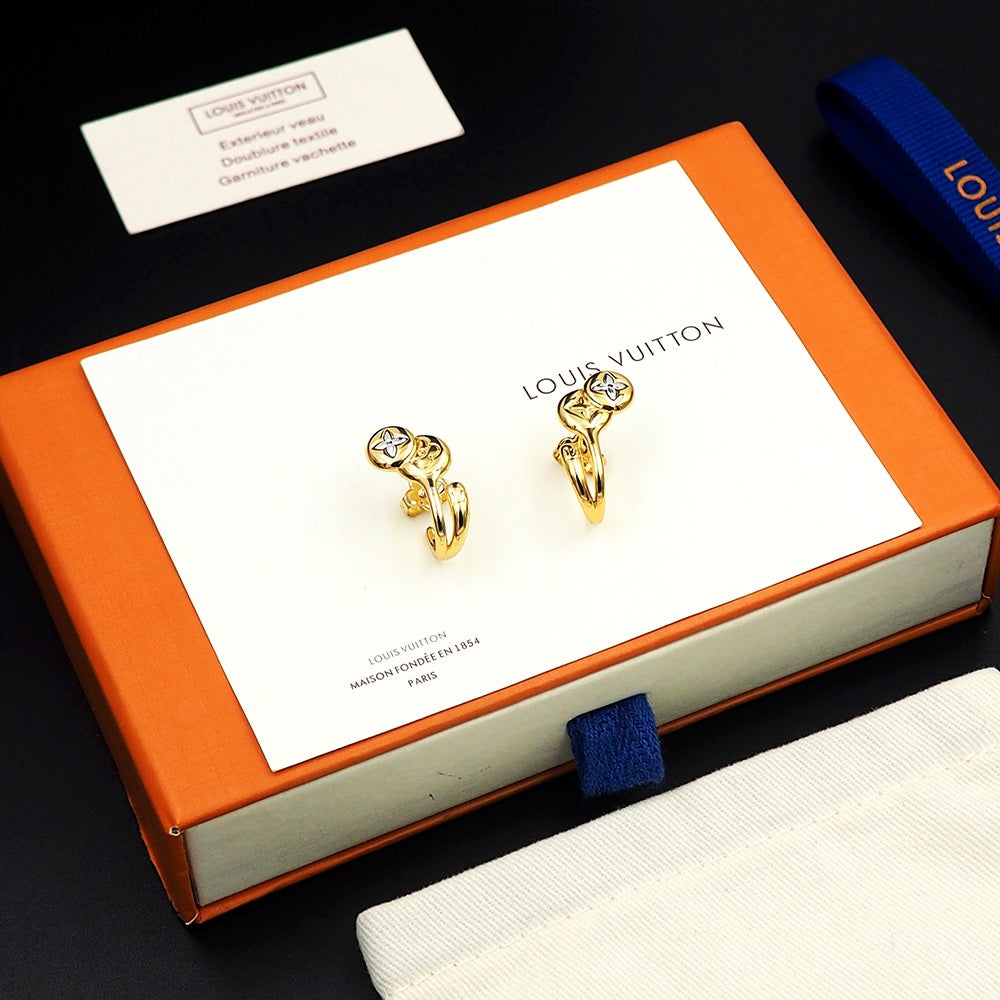 Louis Vuitton Symphony 18K Gold Earrings product image 8, provided for visual reference and product detail review
