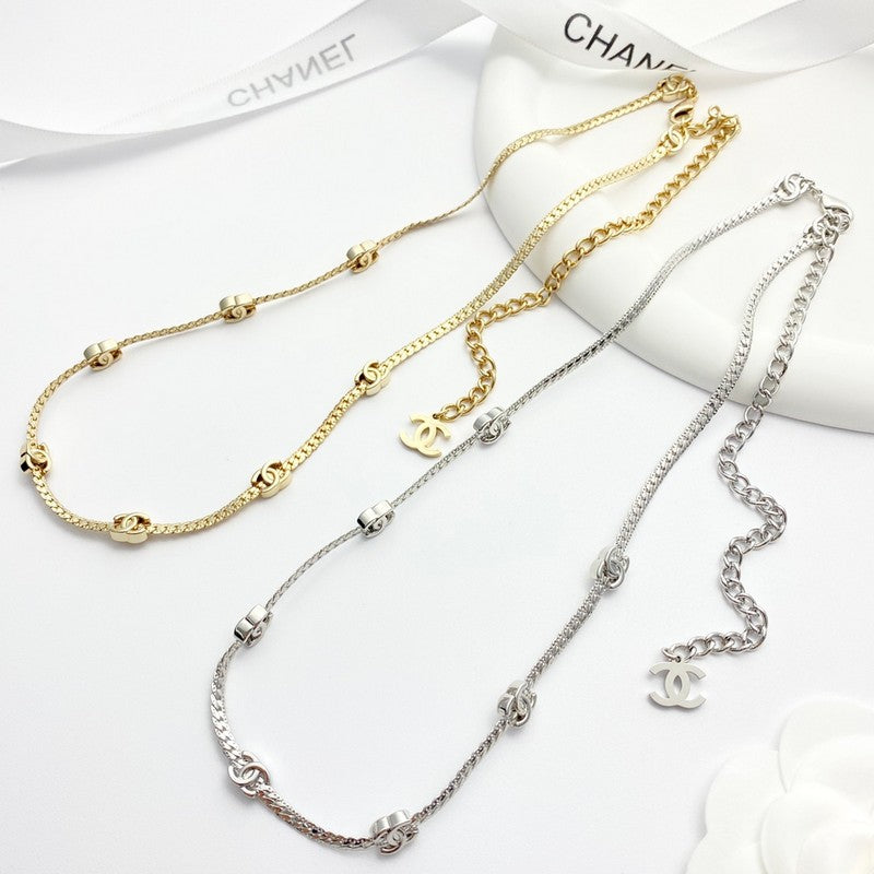 Chanel Chain 18K Gold Necklace product image 3, provided for visual reference and product detail review