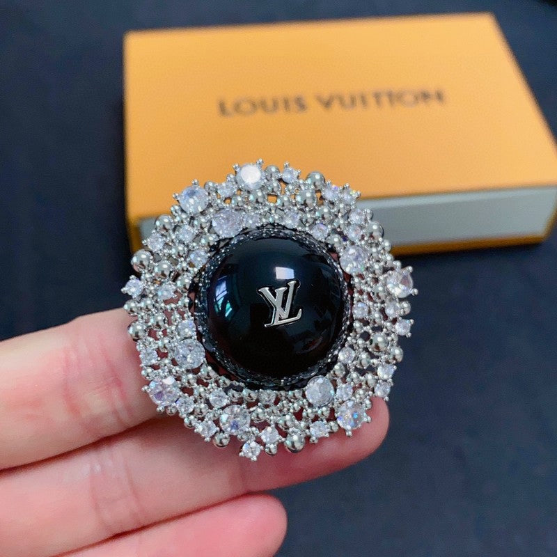 Louis Vuitton Black Ball 18K Gold Brooch product image 8, provided for visual reference and product detail review