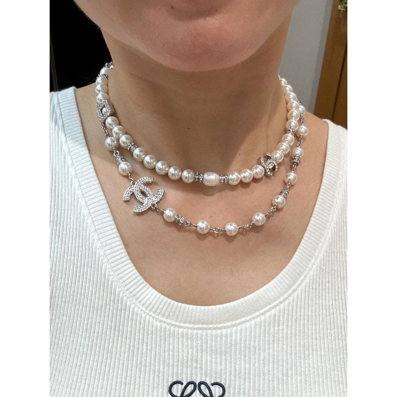 Chanel Pearl 18K Gold Necklace product image 5, provided for visual reference and product detail review
