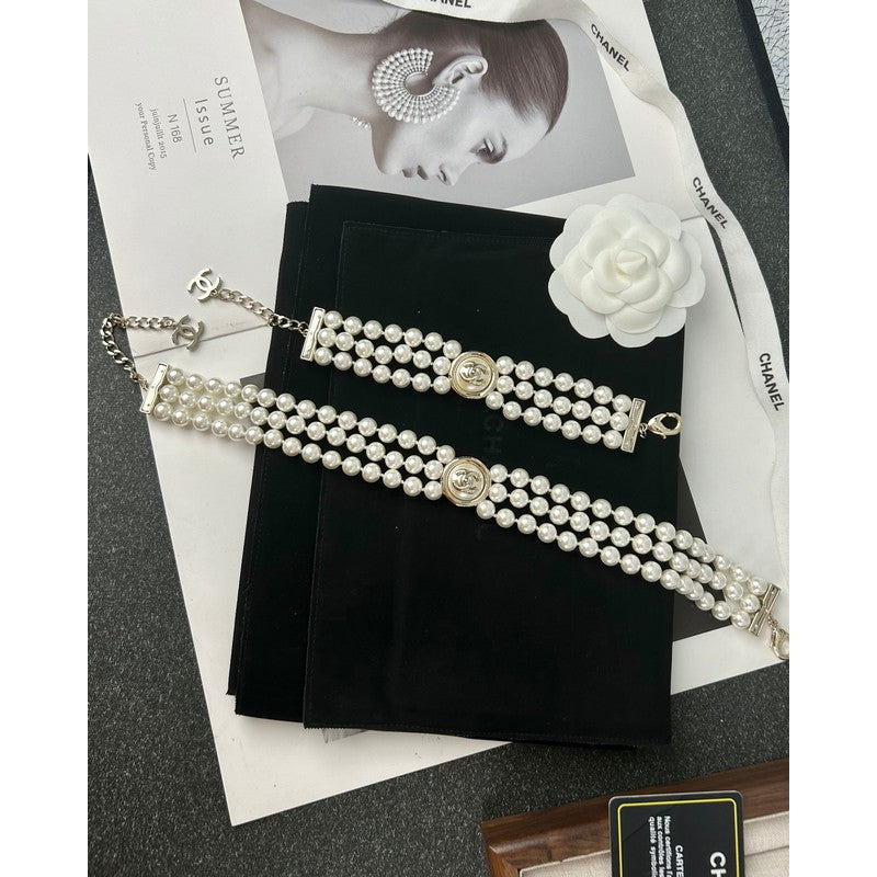 Chanel Choker Pearl Chain 18K Gold Necklace product image 8, provided for visual reference and product detail review