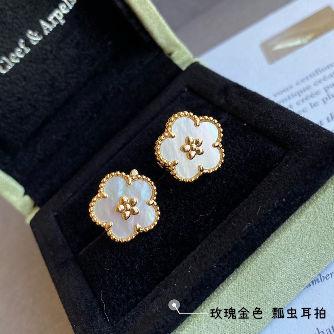 Lucky Spring Plum Blossom 18K Gold Earrings product image 9, provided for visual reference and product detail review