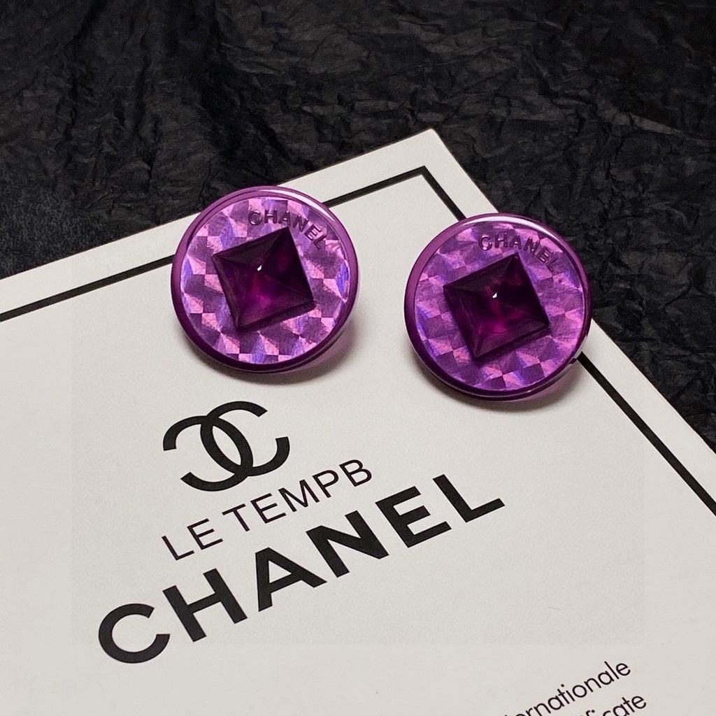 Chanel Vintage Purple 18K Gold Earrings product image 8, provided for visual reference and product detail review