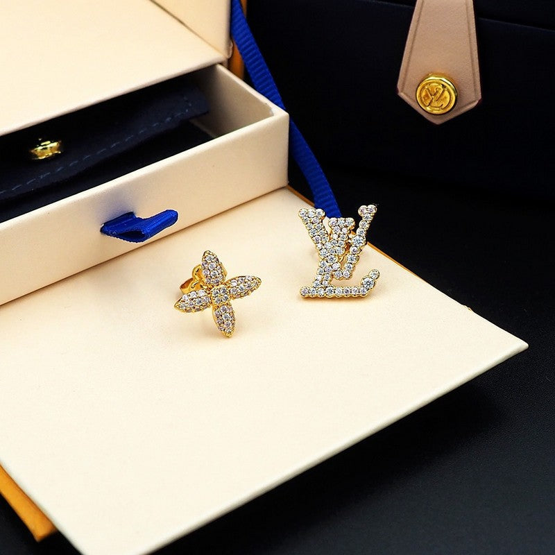 Louis Vuitton Iconic Tr ̈¦sor 18K Gold Earrings product image 8, provided for visual reference and product detail review