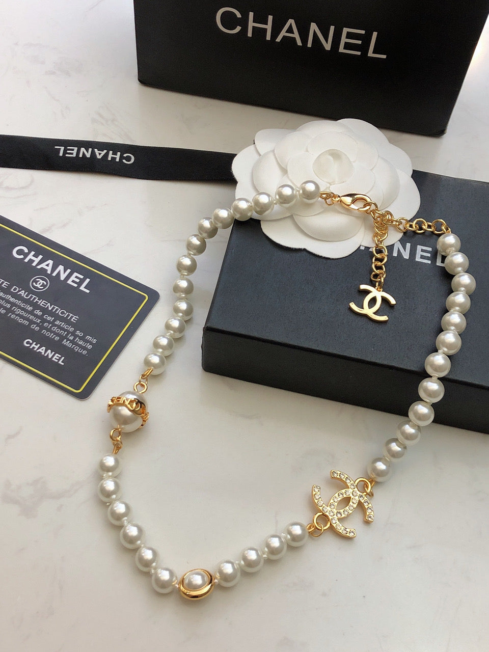 Chanel Pearl Chain 18K Gold Necklace product image 8, provided for visual reference and product detail review