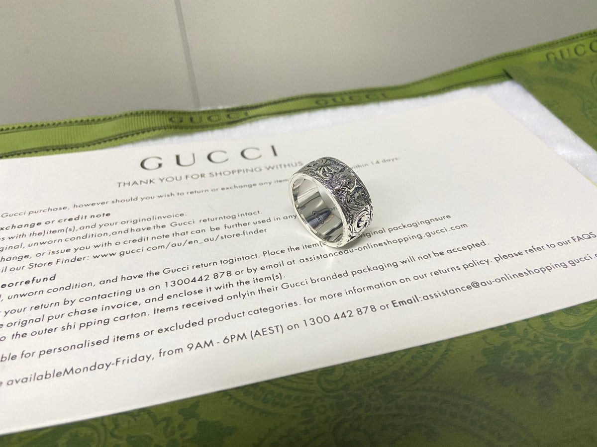 Double Gucci Feline Head Ring product image 13, provided for visual reference and product detail review