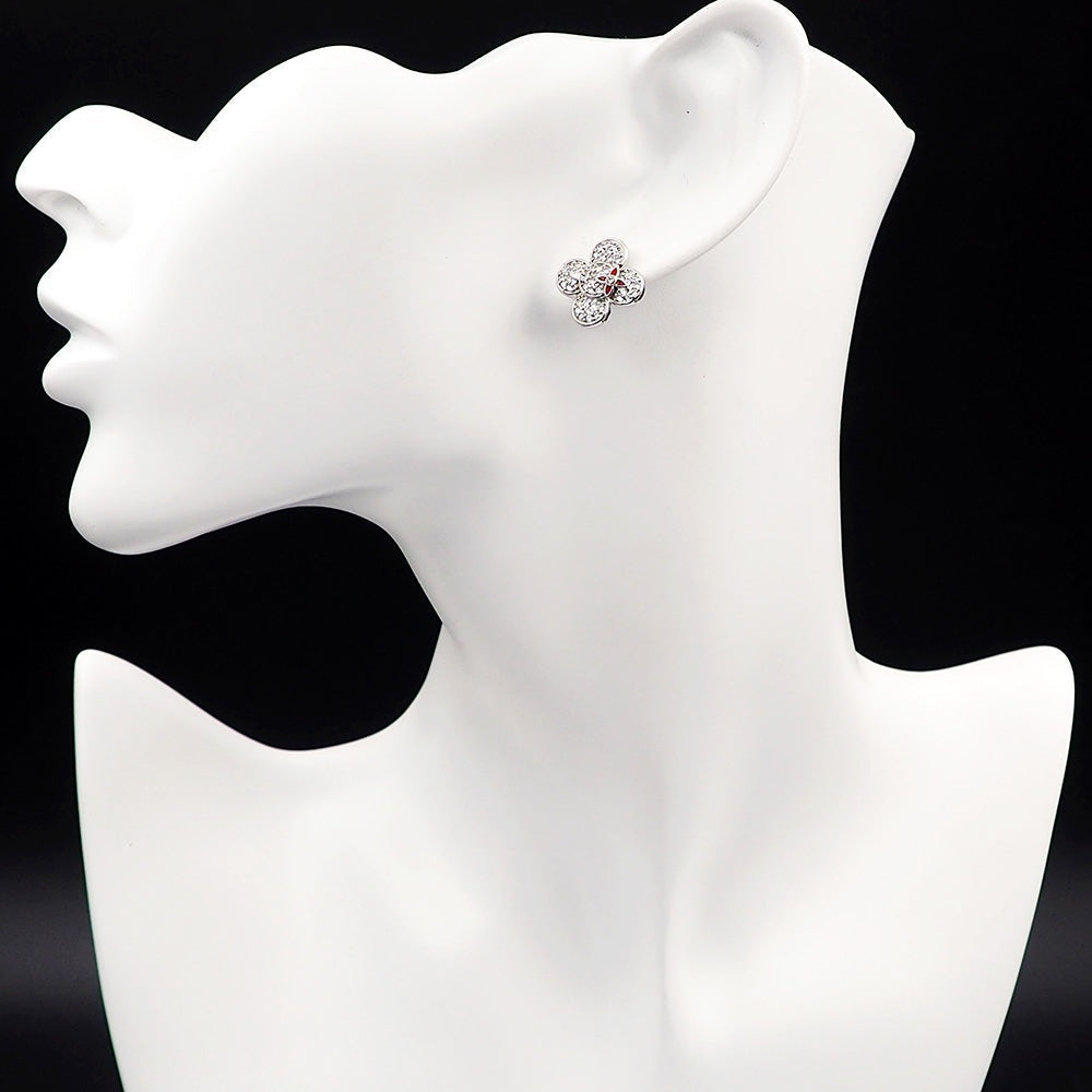 Louis Vuitton Vivienne Diamond 18K Gold Earrings product image 7, provided for visual reference and product detail review