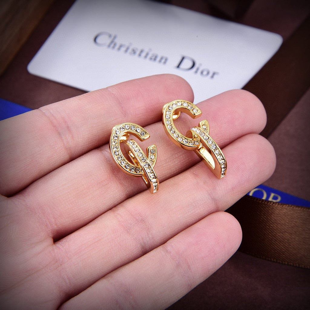 Dior Lock 18K Gold Earrings product image 8, provided for visual reference and product detail review