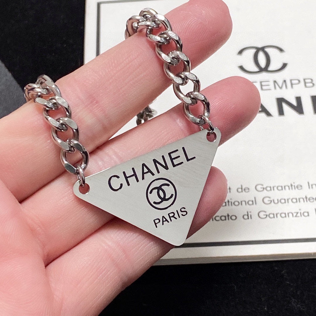 Chanel Triangle 18K Gold Necklace product image 8, provided for visual reference and product detail review