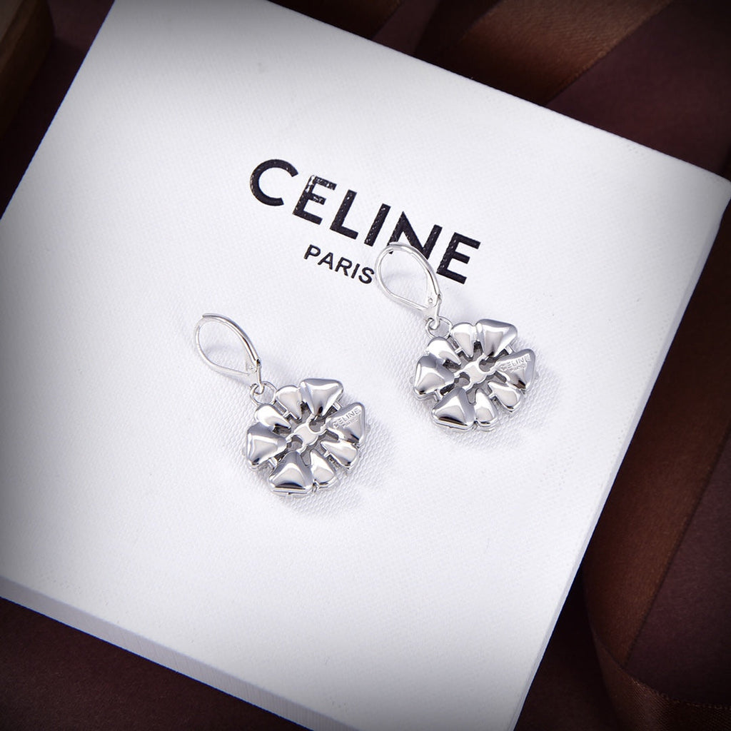 Celine Daisy 18K Gold Earrings product image 9, provided for visual reference and product detail review
