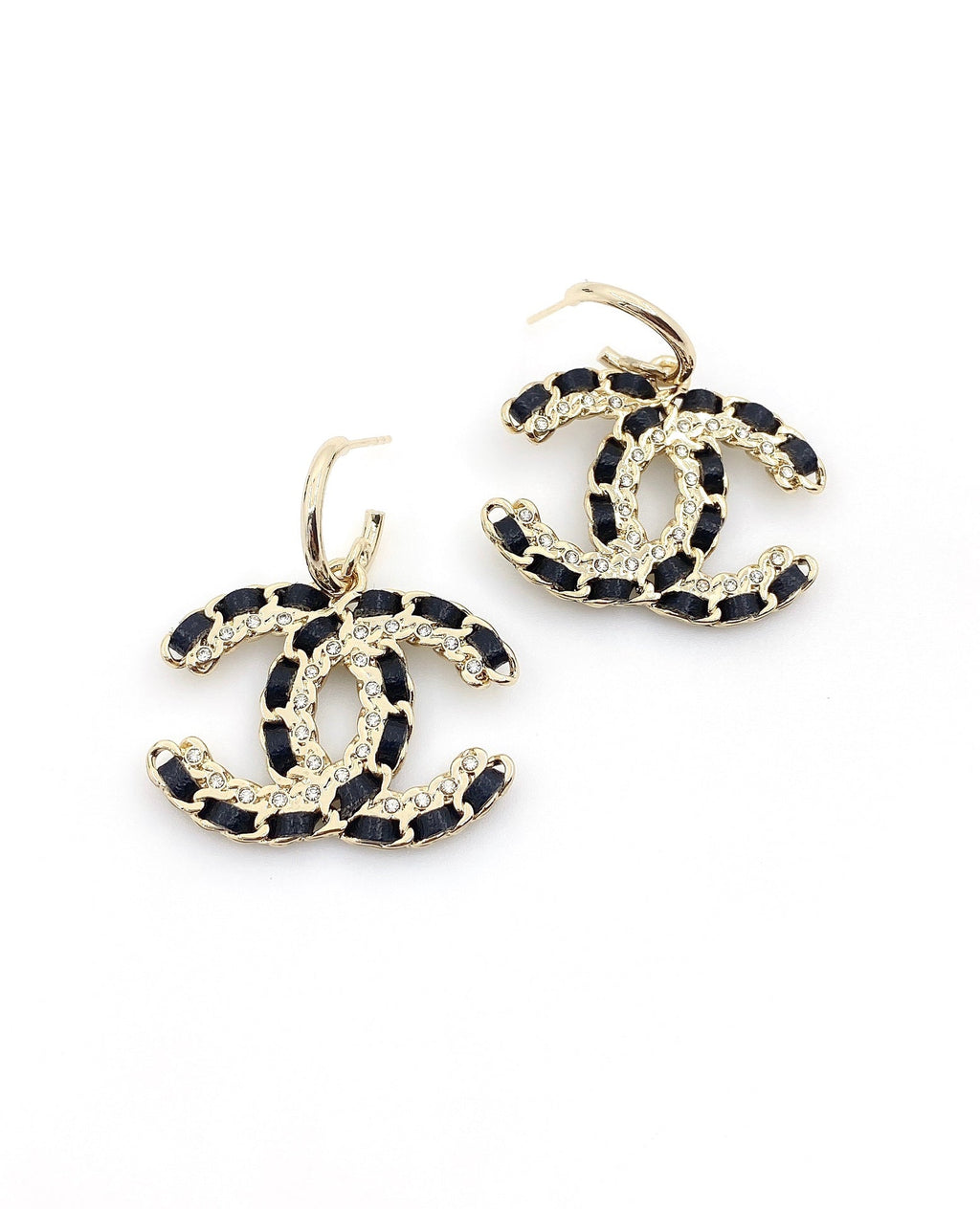 Chanel Pendant Leather 18K Gold Earrings product image 8, provided for visual reference and product detail review