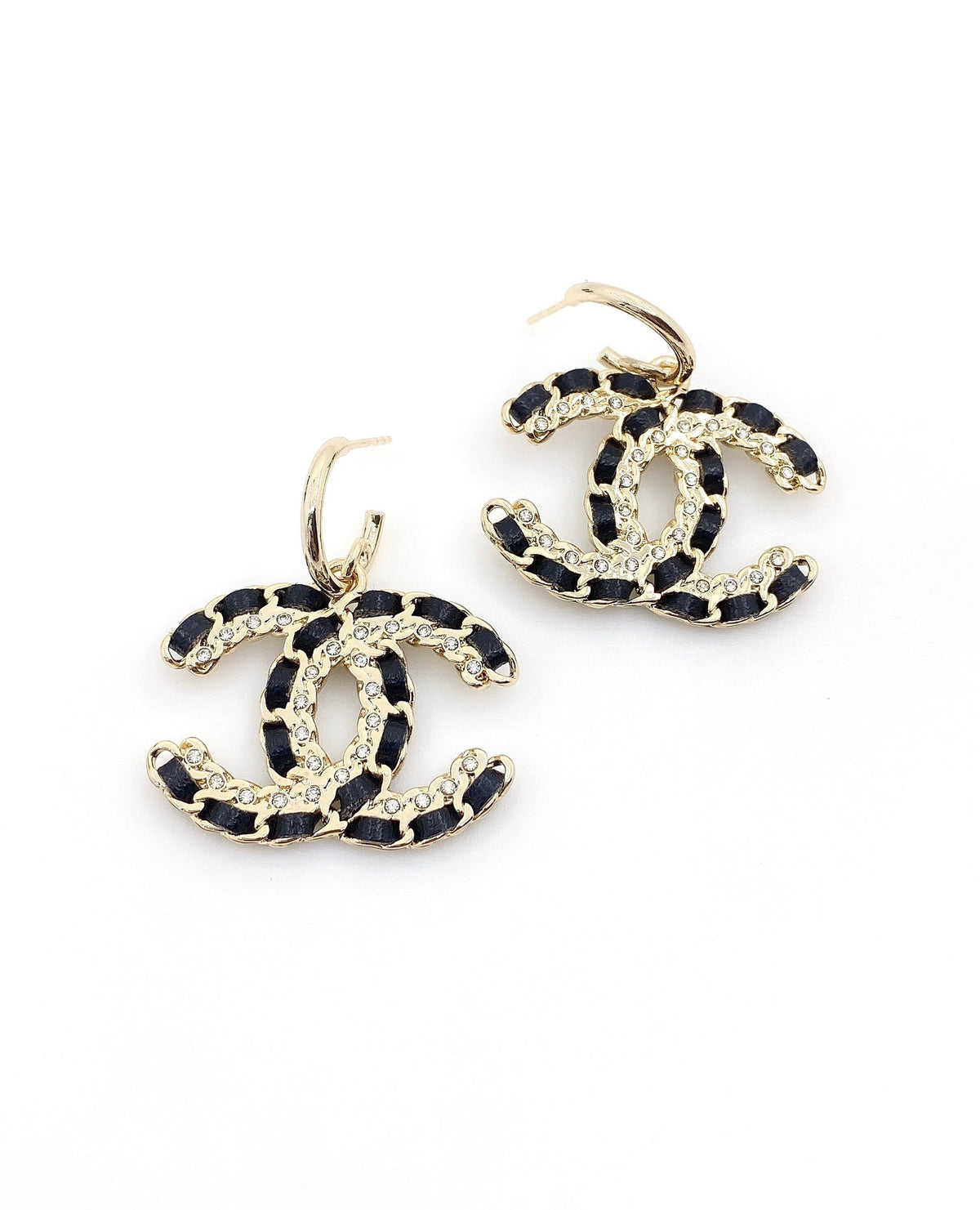 Chanel Pendant Leather 18K Gold Earrings product image 8, provided for visual reference and product detail review