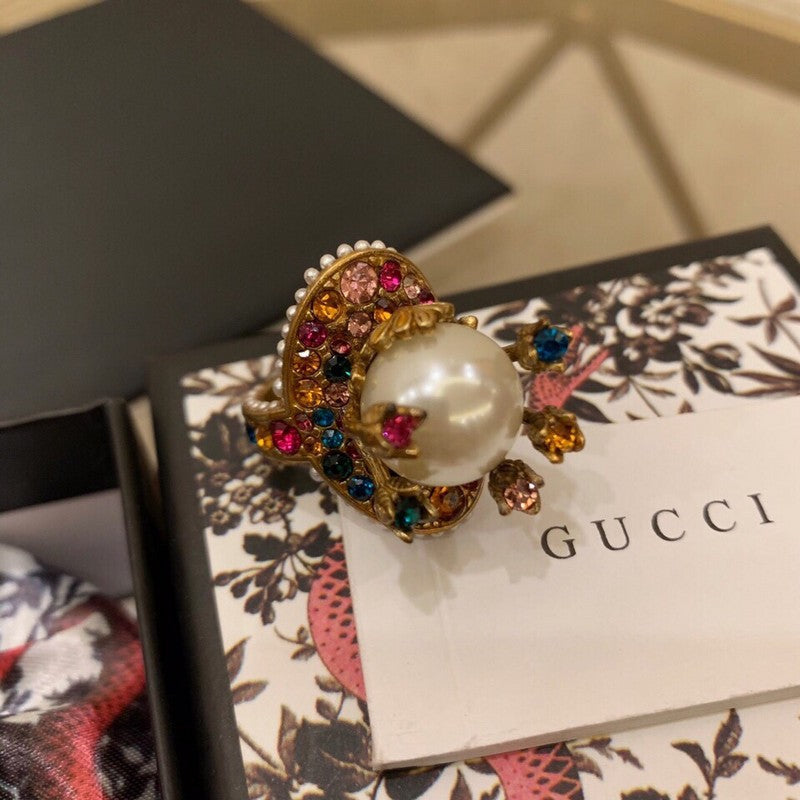 Gucci Double Multistone Pearl 18K Gold Ring product image 10, provided for visual reference and product detail review