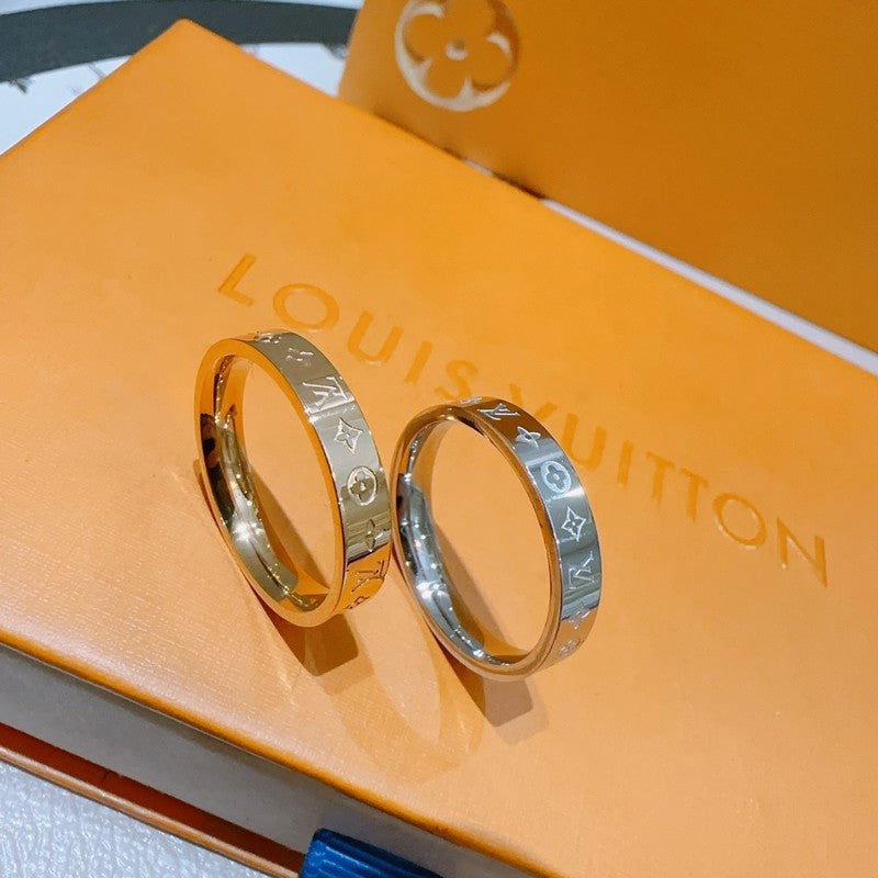 Louis Vuitton Instinct Set of Two Gold 18K Gold Ring product image 8, provided for visual reference and product detail review