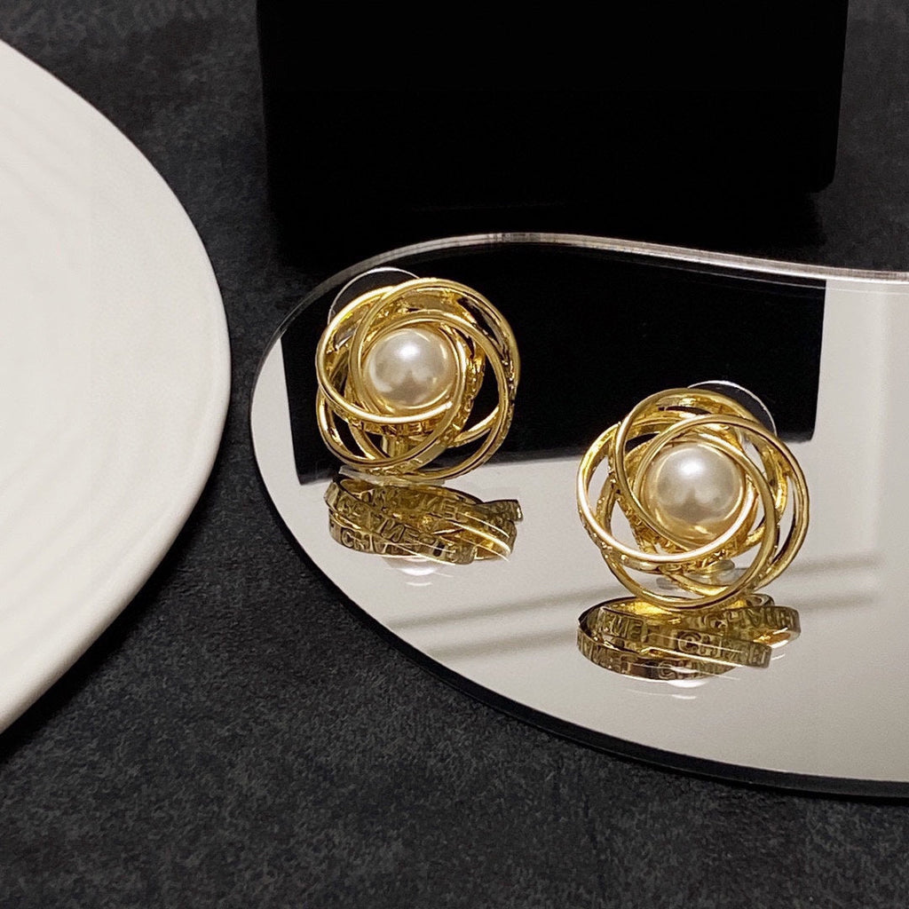 Chanel Pearl 18K Gold Earrings product image 8, provided for visual reference and product detail review