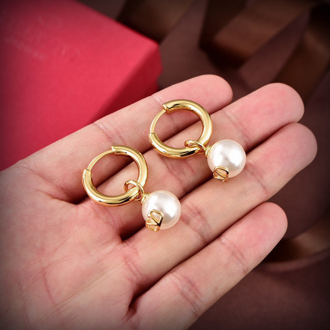 Valentino Pearl 18K Gold Earrings product image 6, provided for visual reference and product detail review