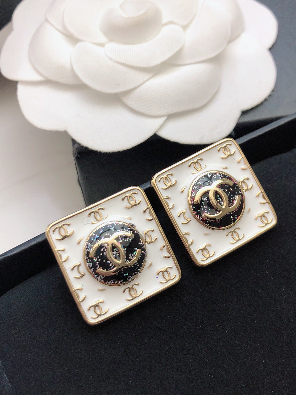 Chanel Vintage 18K Gold Earrings product image 8, provided for visual reference and product detail review