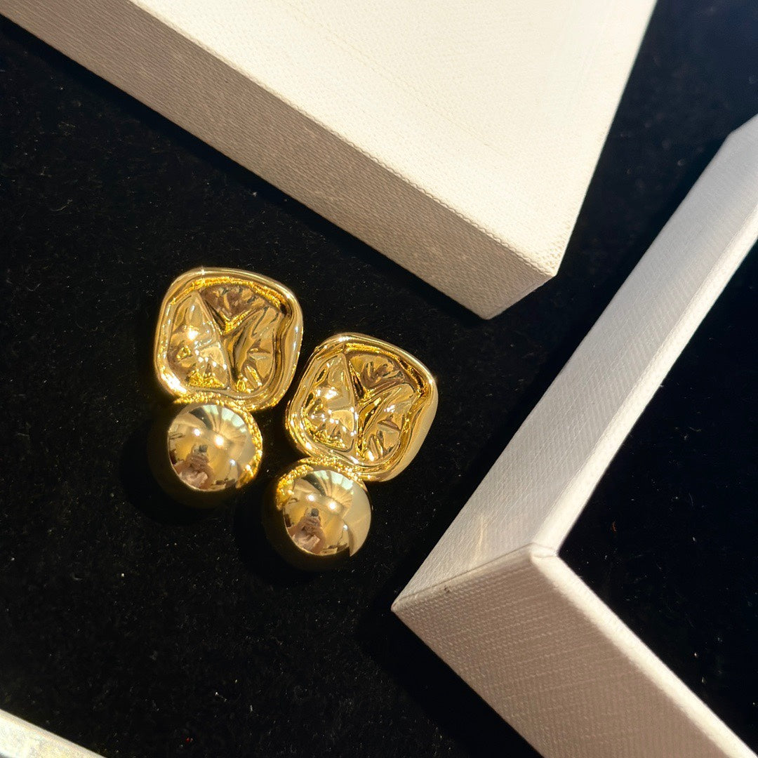 Celine Vintage 18K Gold Earrings product image 8, provided for visual reference and product detail review