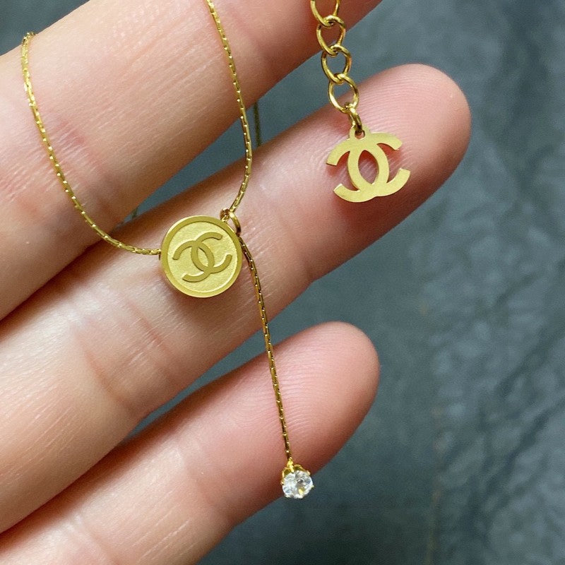 Chanel Gold 18K Gold Necklace product image 9, provided for visual reference and product detail review