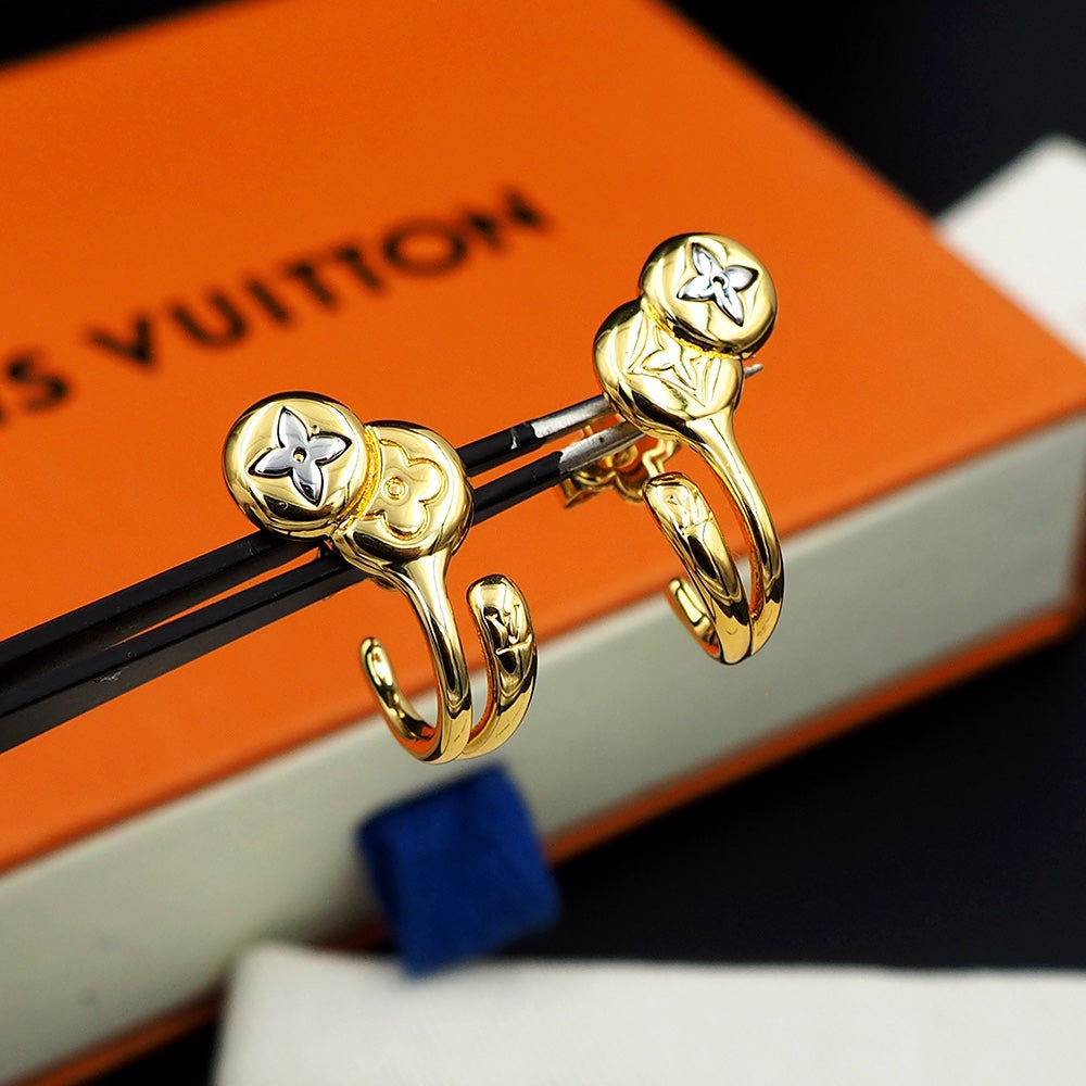 Louis Vuitton Symphony 18K Gold Earrings product image 3, provided for visual reference and product detail review