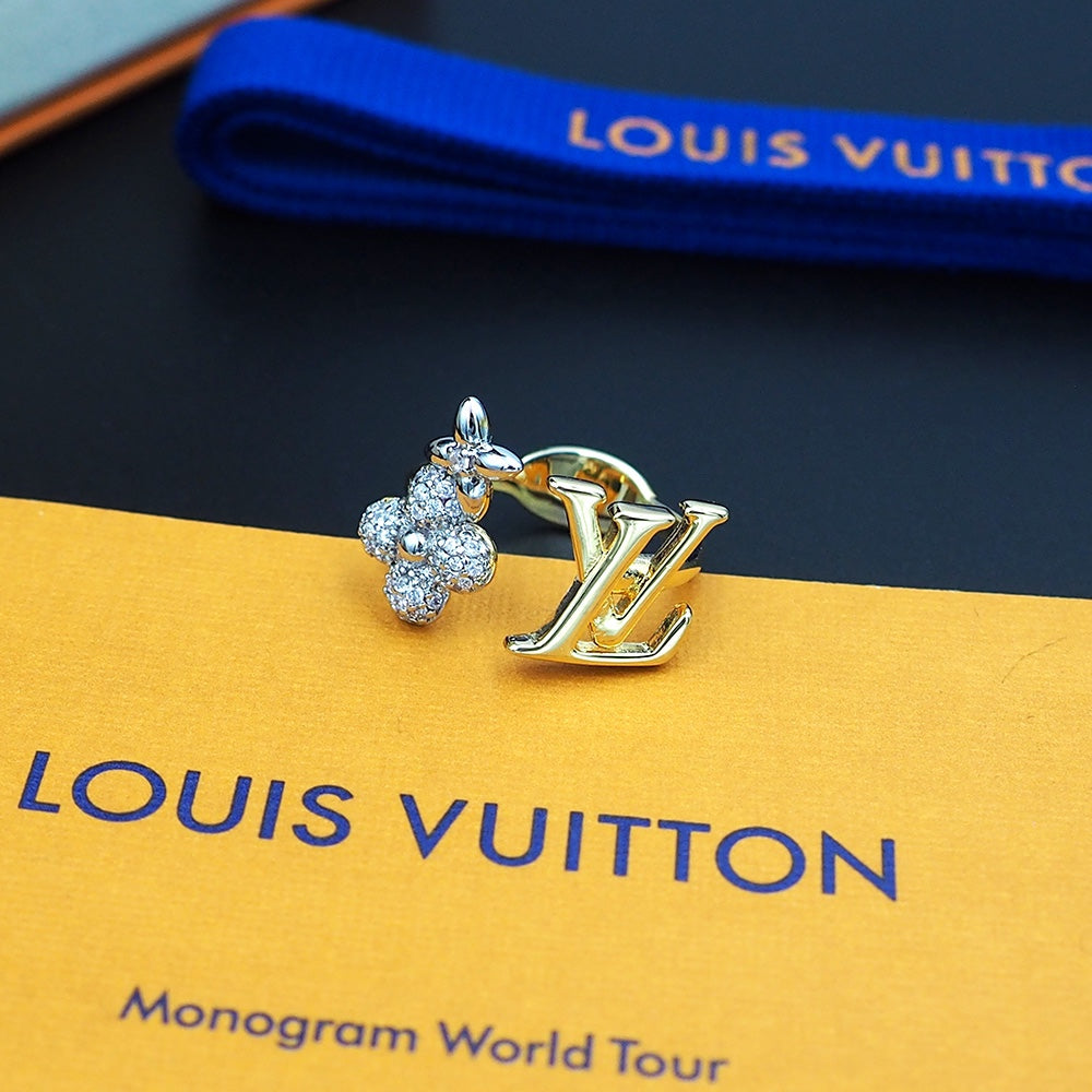 Louis Vuitton Gram 18K Gold Ring product image 9, provided for visual reference and product detail review