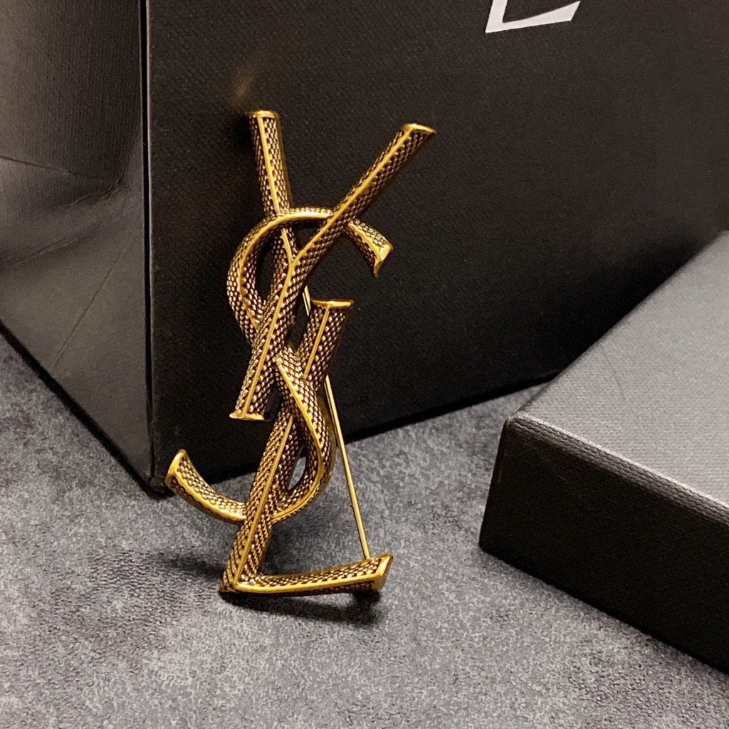 YSL Classic 18K Gold Brooch product image 8, provided for visual reference and product detail review