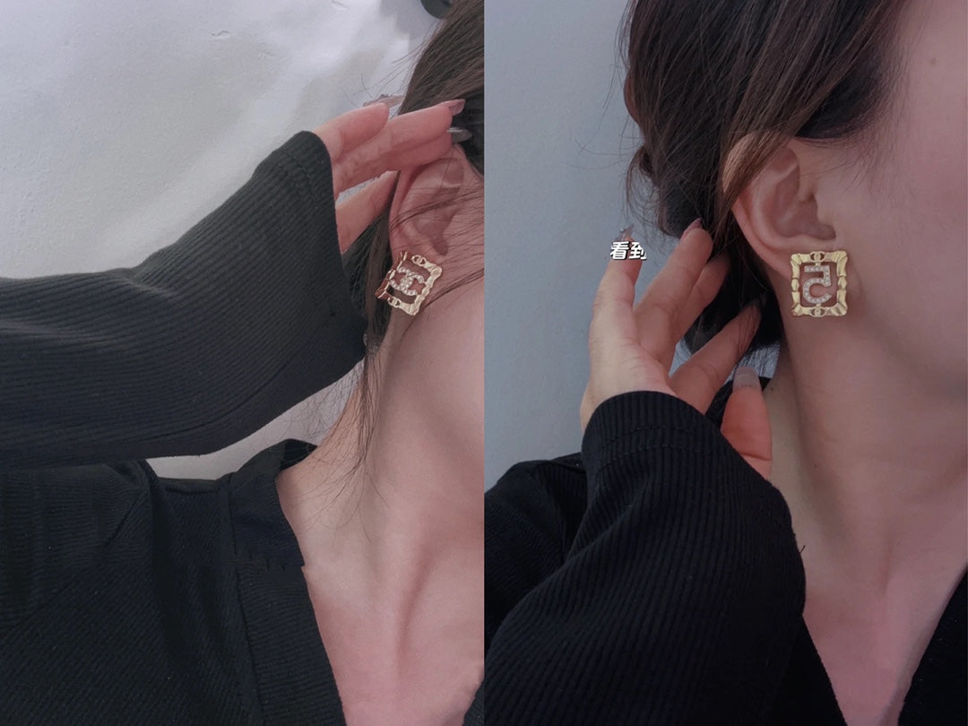 Chanel No.5 Square Diamond 18K Gold Earrings product image 8, provided for visual reference and product detail review