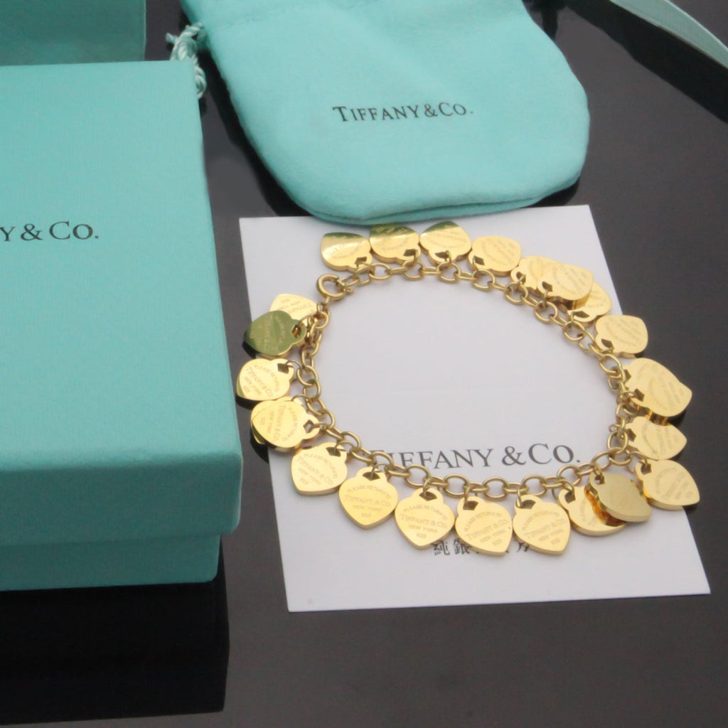 Tiffany Heart Tag 18K Gold Bracelet product image 9, provided for visual reference and product detail review