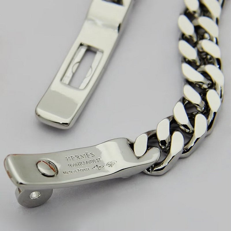 Hermes Kelly Chain 18K Gold Bracelet product image 9, provided for visual reference and product detail review
