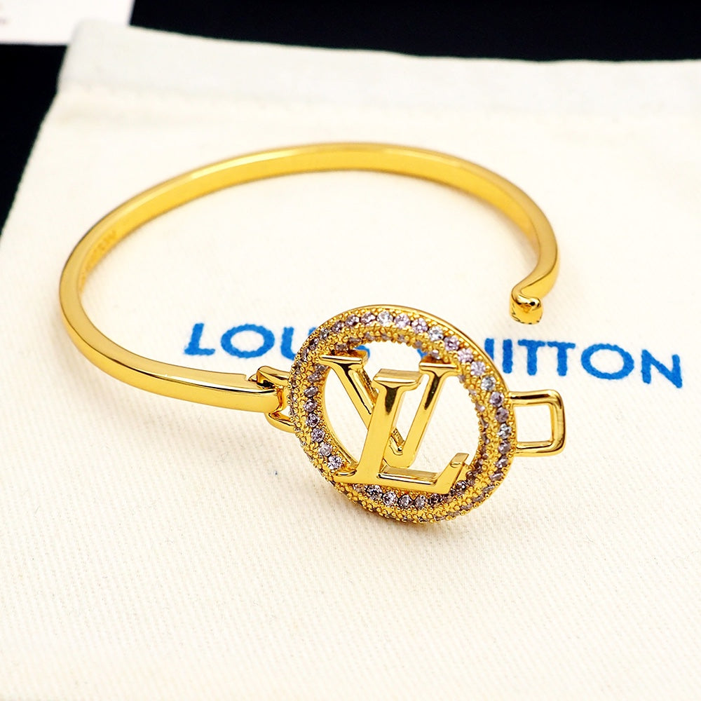 Louis Vuitton Louise Tresor 18K Gold Bracelet product image 11, provided for visual reference and product detail review