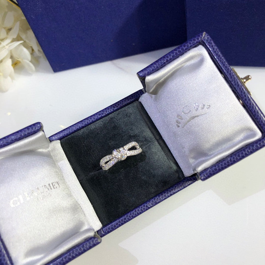 Diamond 18K Gold Ring product image 6, provided for visual reference and product detail review