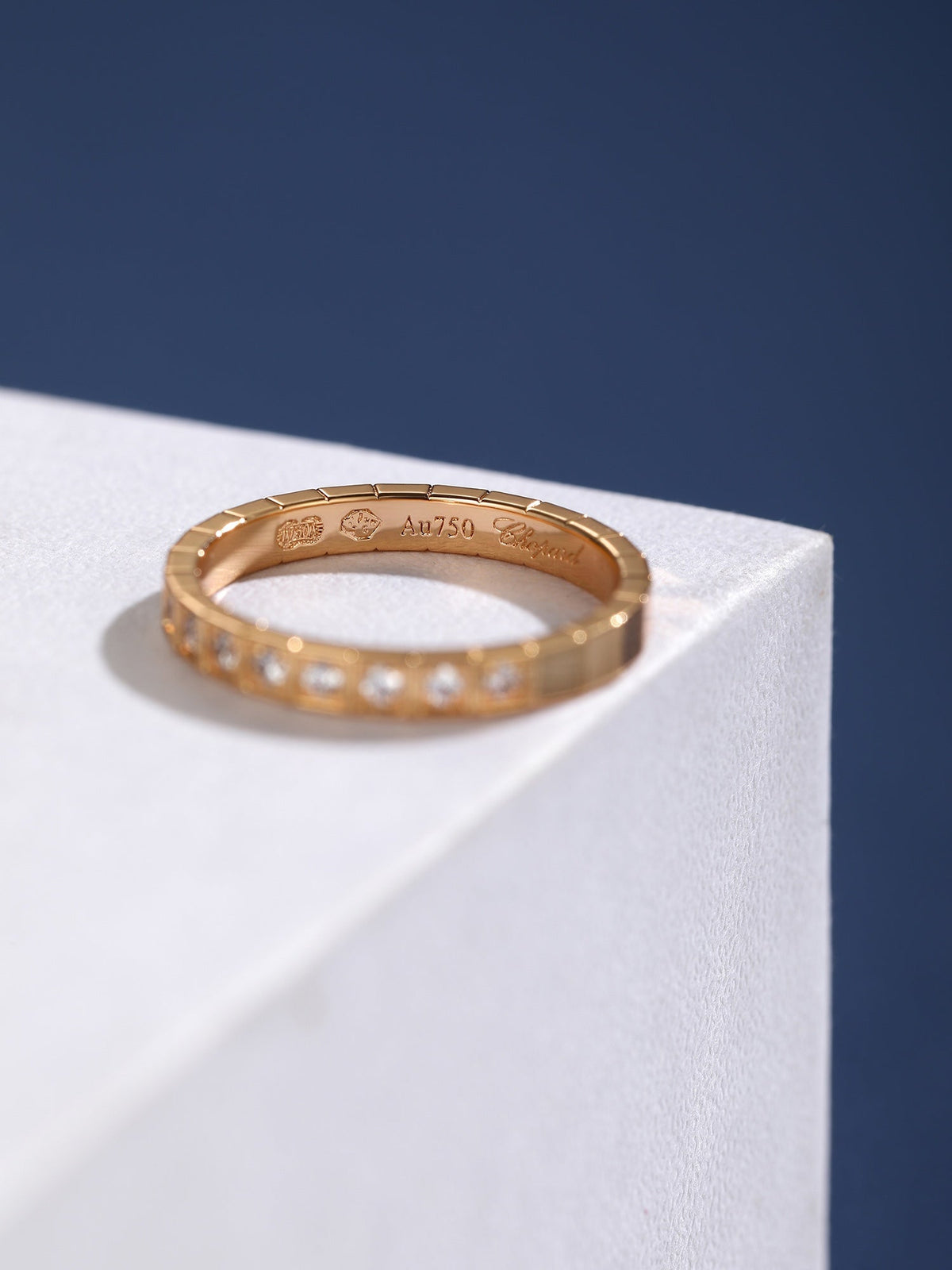 Ice Cube Diamonds 18K Gold Ring product image 7, provided for visual reference and product detail review