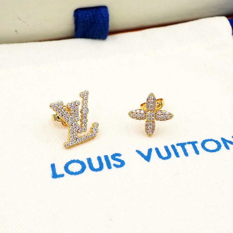 Louis Vuitton Iconic Tr ̈¦sor 18K Gold Earrings product image 9, provided for visual reference and product detail review