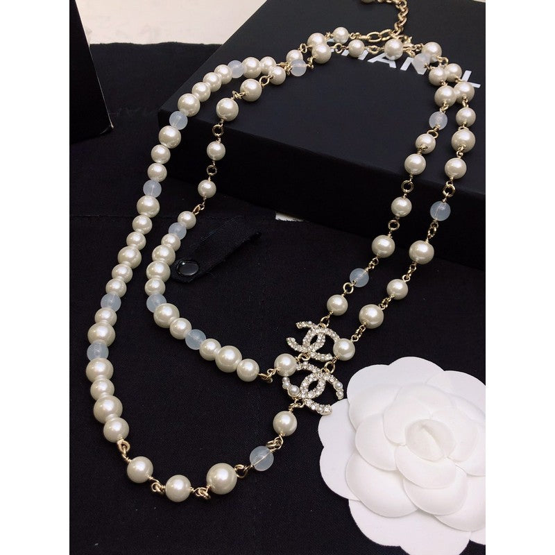 Chanel Long Pearl 18K Gold Necklace product image 9, provided for visual reference and product detail review