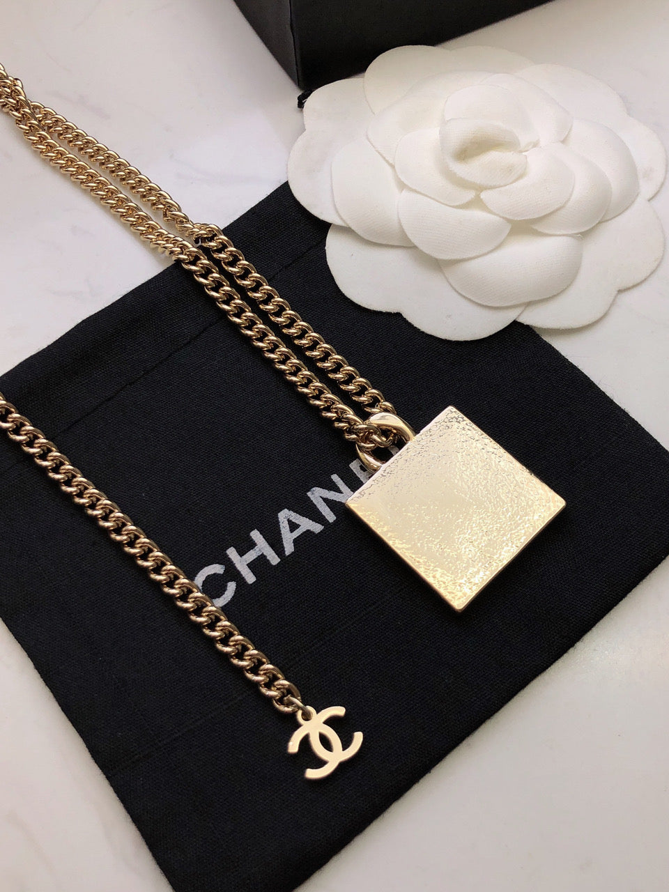 Chanel Square Logo 18K Gold Necklace product image 7, provided for visual reference and product detail review