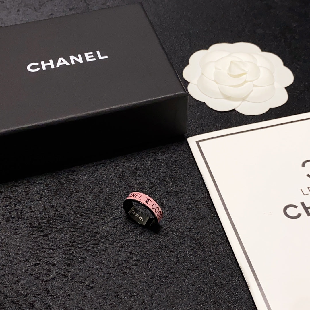 Chanel Coco Pink 18K Gold Ring product image 7, provided for visual reference and product detail review