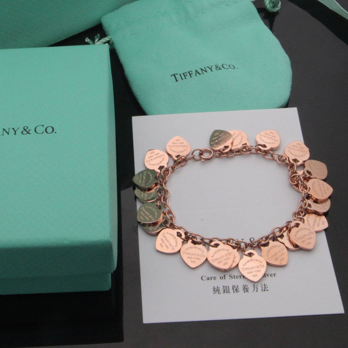 Tiffany Heart Tag 18K Gold Bracelet product image 6, provided for visual reference and product detail review